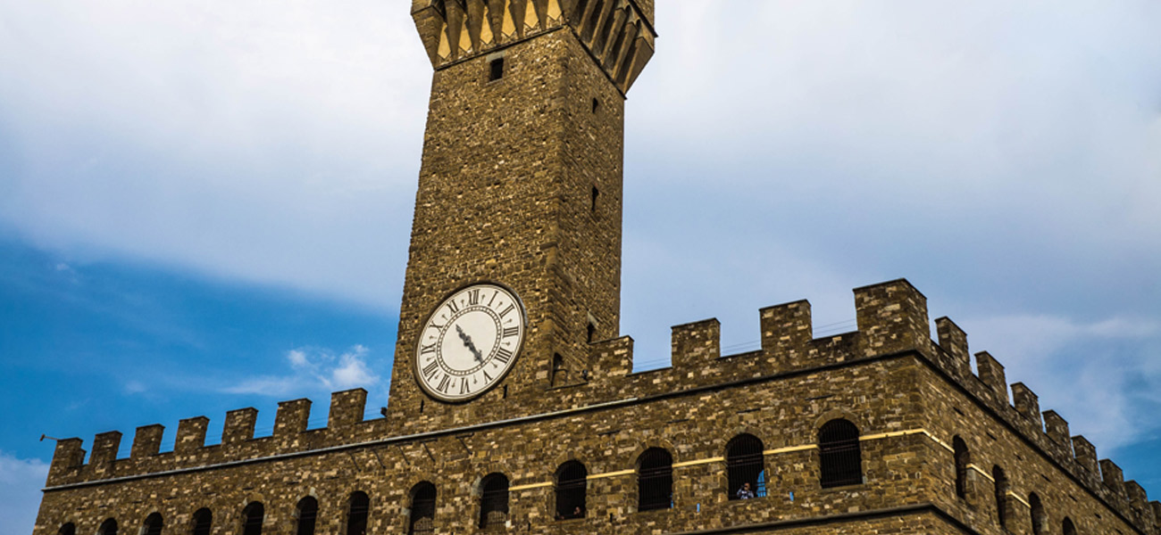 http://www.keytoitaly.tours/images/itineraries/medieval-life-and-castles/uffizi-tower-art-history-a-glass-of-wine.jpg